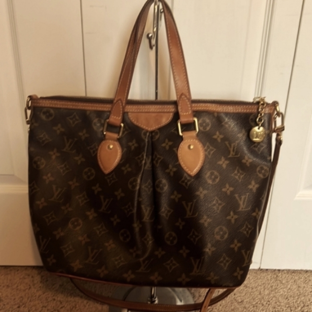 LOUIS VUITTON PALERMO PM WITH CROSSBODY STRAP - Picture 1 of 10